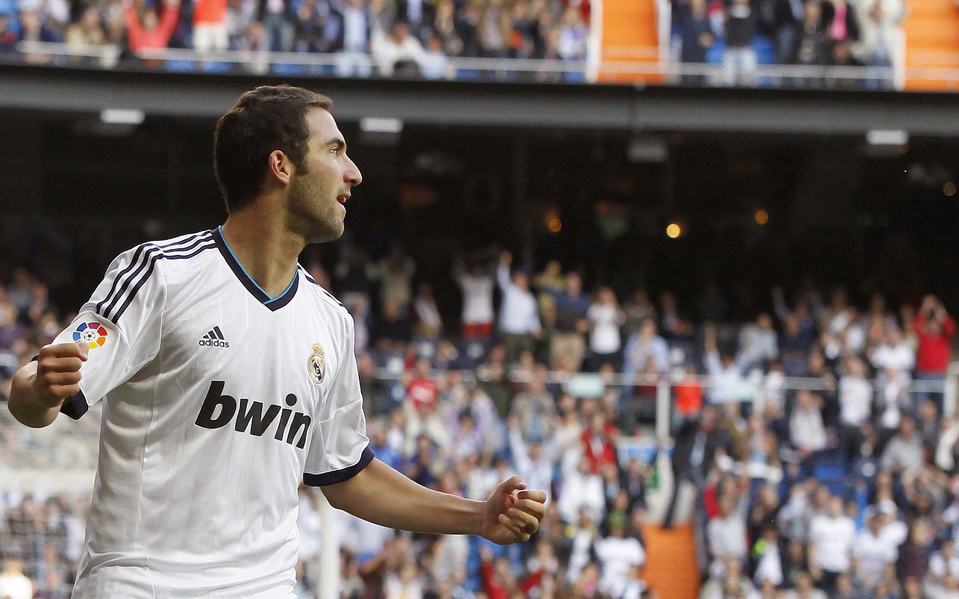 _父母子女争霸：家庭联合竞技挑战赛_，父母参与儿女家庭生活的后果