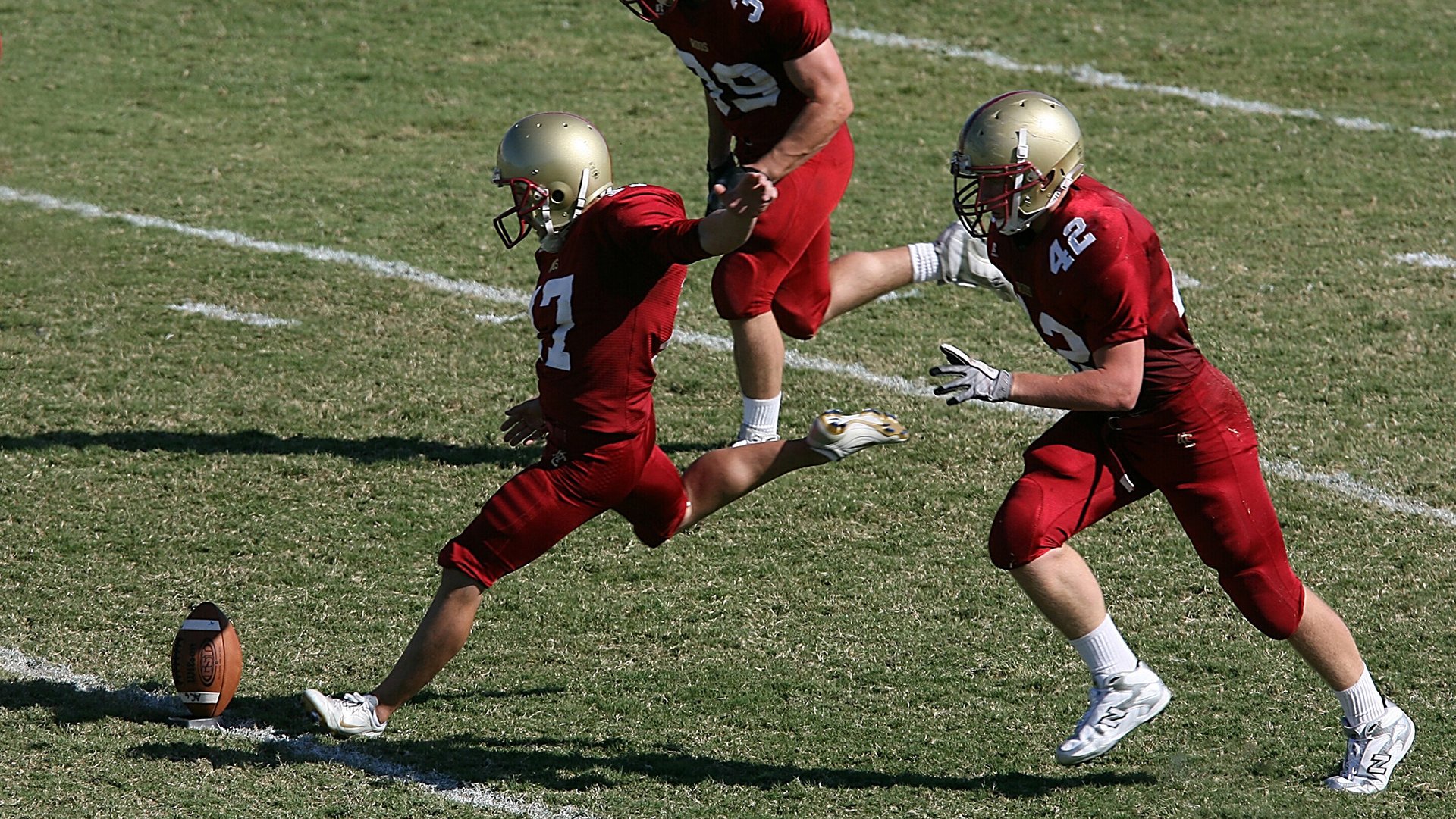 足球与人工智能融合实验室正式运营，人工智能足球机器人